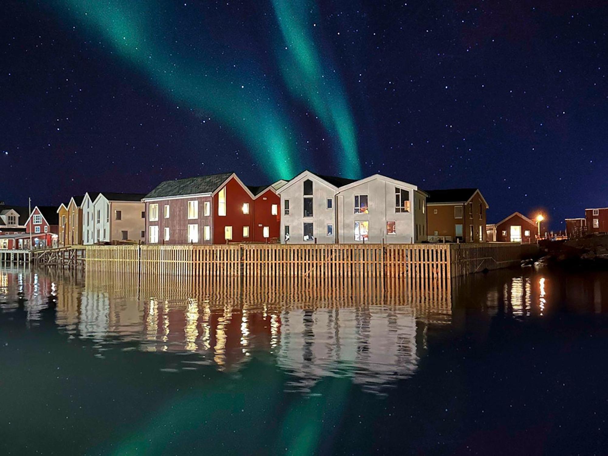 Henningsvaer Bryggehotell - By Classic Norway Hotels מראה חיצוני תמונה
