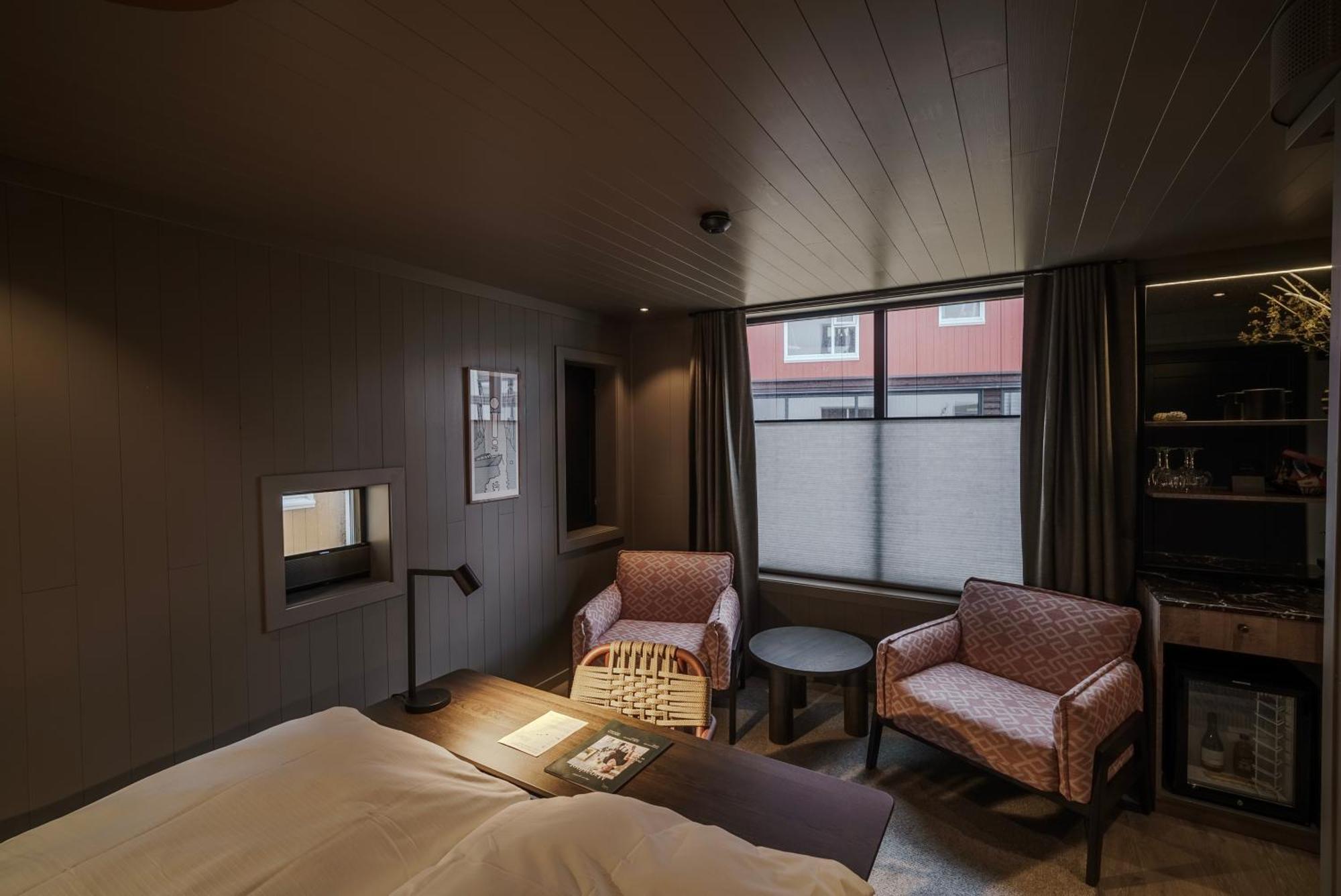 Henningsvaer Bryggehotell - By Classic Norway Hotels מראה חיצוני תמונה