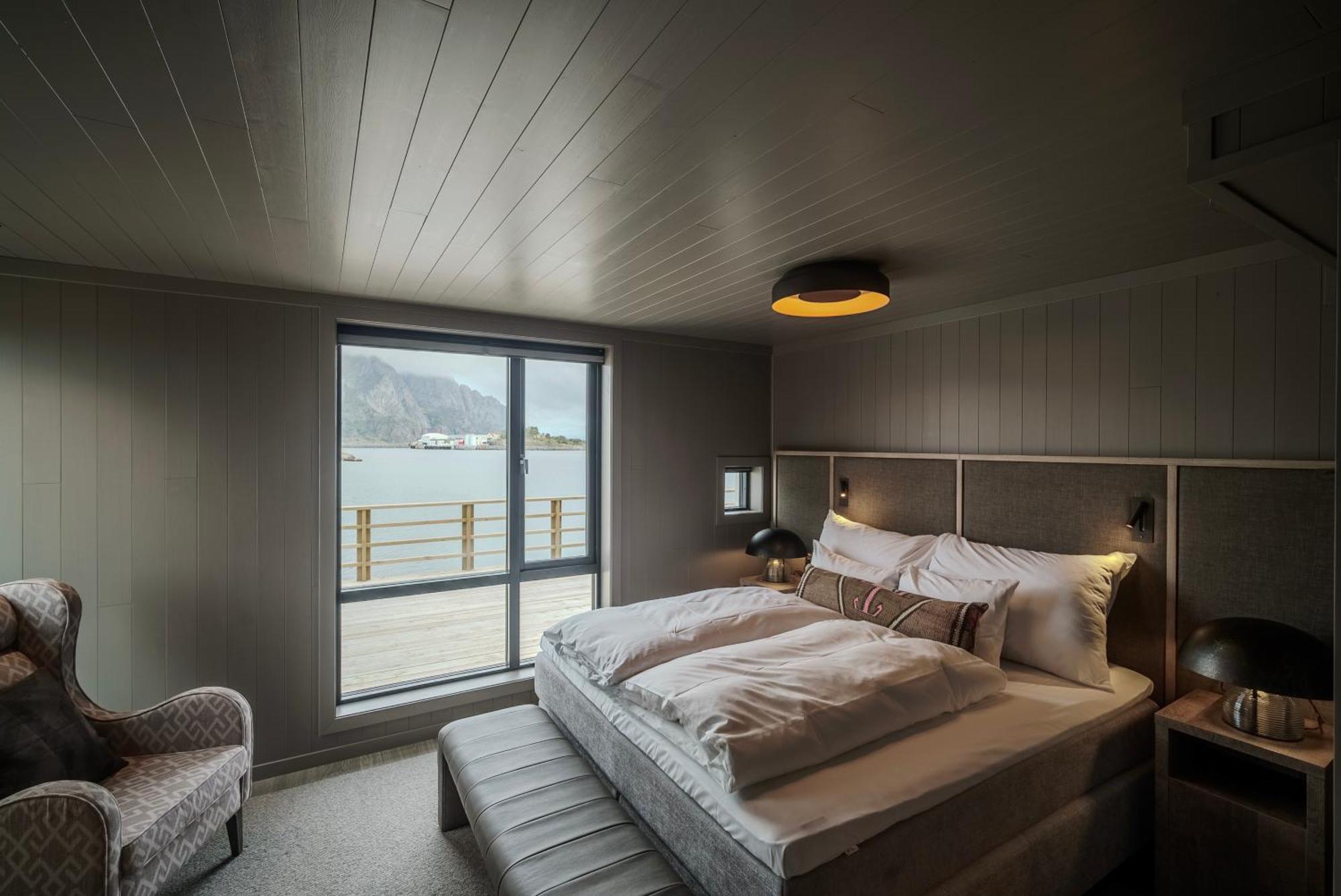 Henningsvaer Bryggehotell - By Classic Norway Hotels מראה חיצוני תמונה