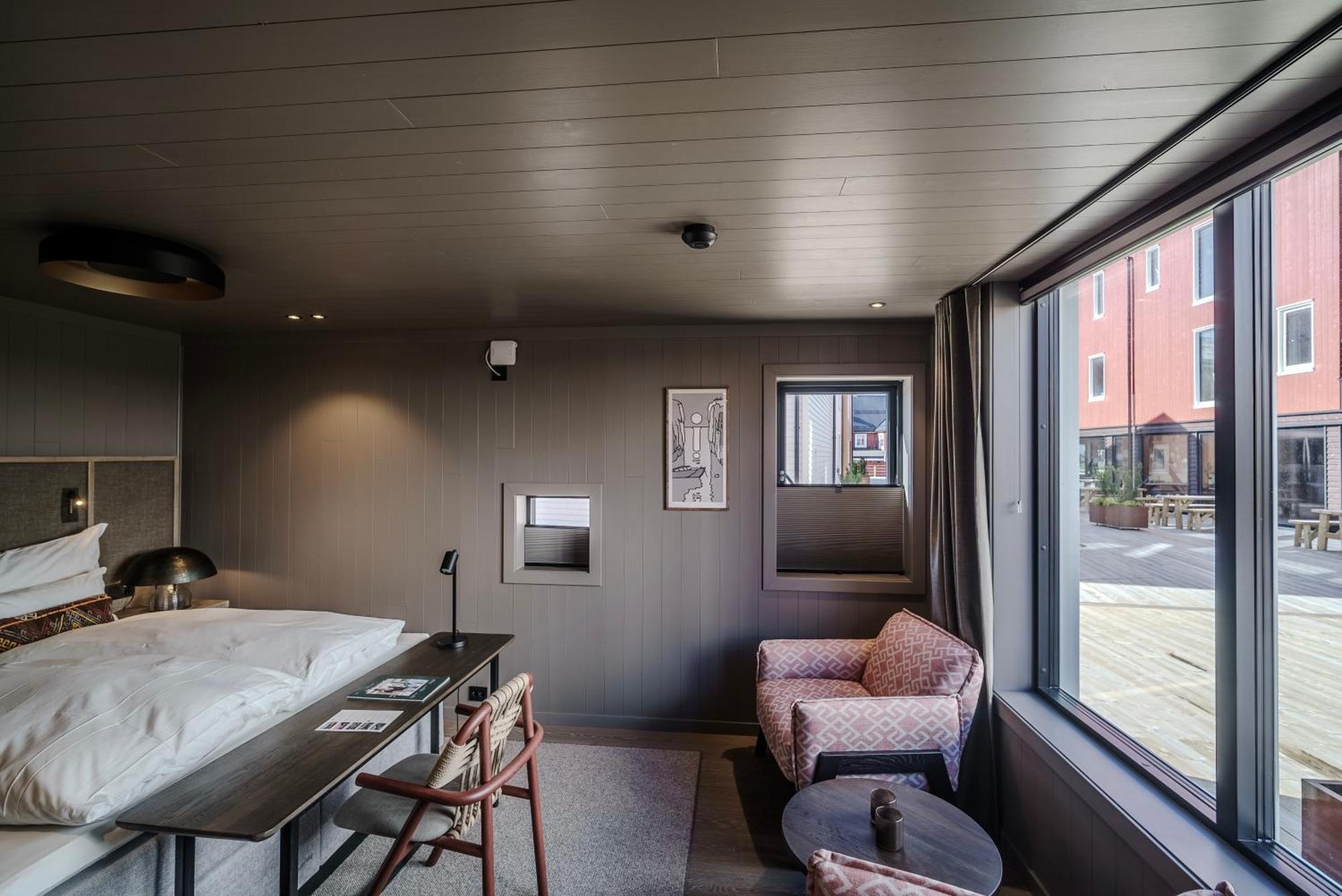 Henningsvaer Bryggehotell - By Classic Norway Hotels מראה חיצוני תמונה