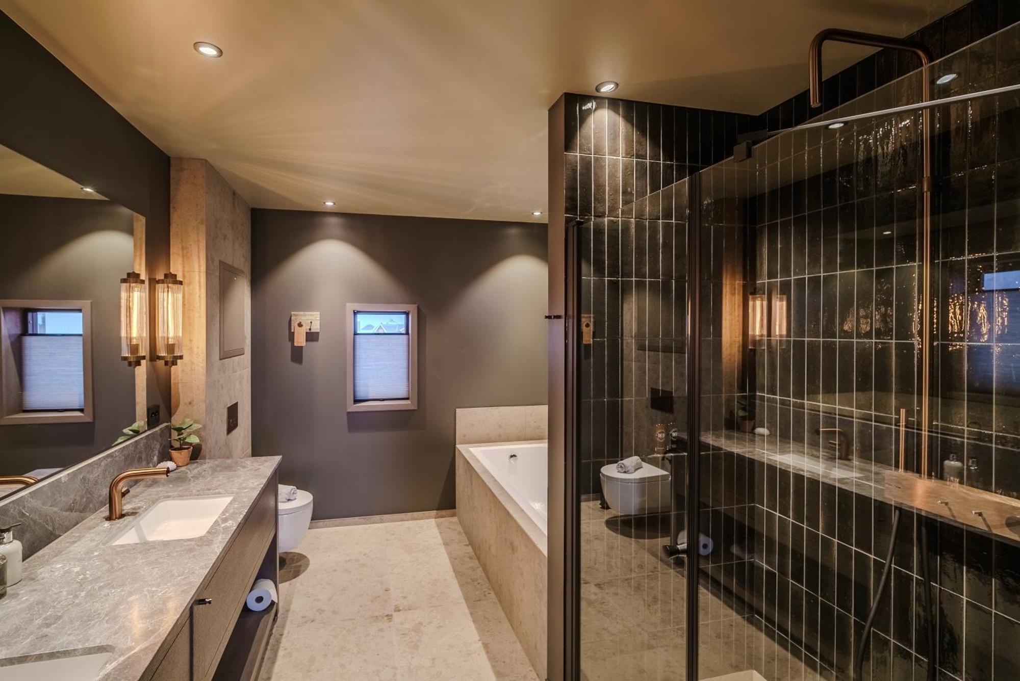 Henningsvaer Bryggehotell - By Classic Norway Hotels מראה חיצוני תמונה
