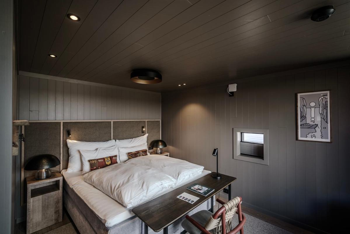 Henningsvaer Bryggehotell - By Classic Norway Hotels מראה חיצוני תמונה